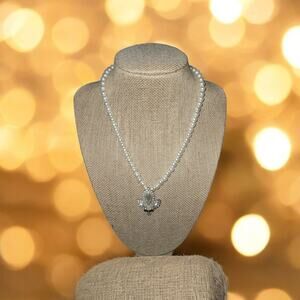 Faux Pearl with Leaf Pendant